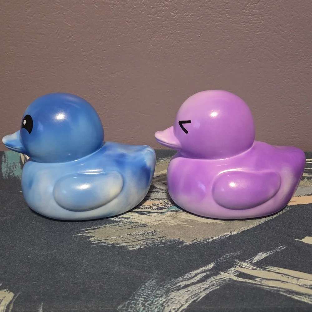 Jumbo Rubber Ducks - Picture 5 of 10
